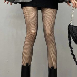 FREE W/ $20+ PURCHASE 🤍 new! korean fishnet tights